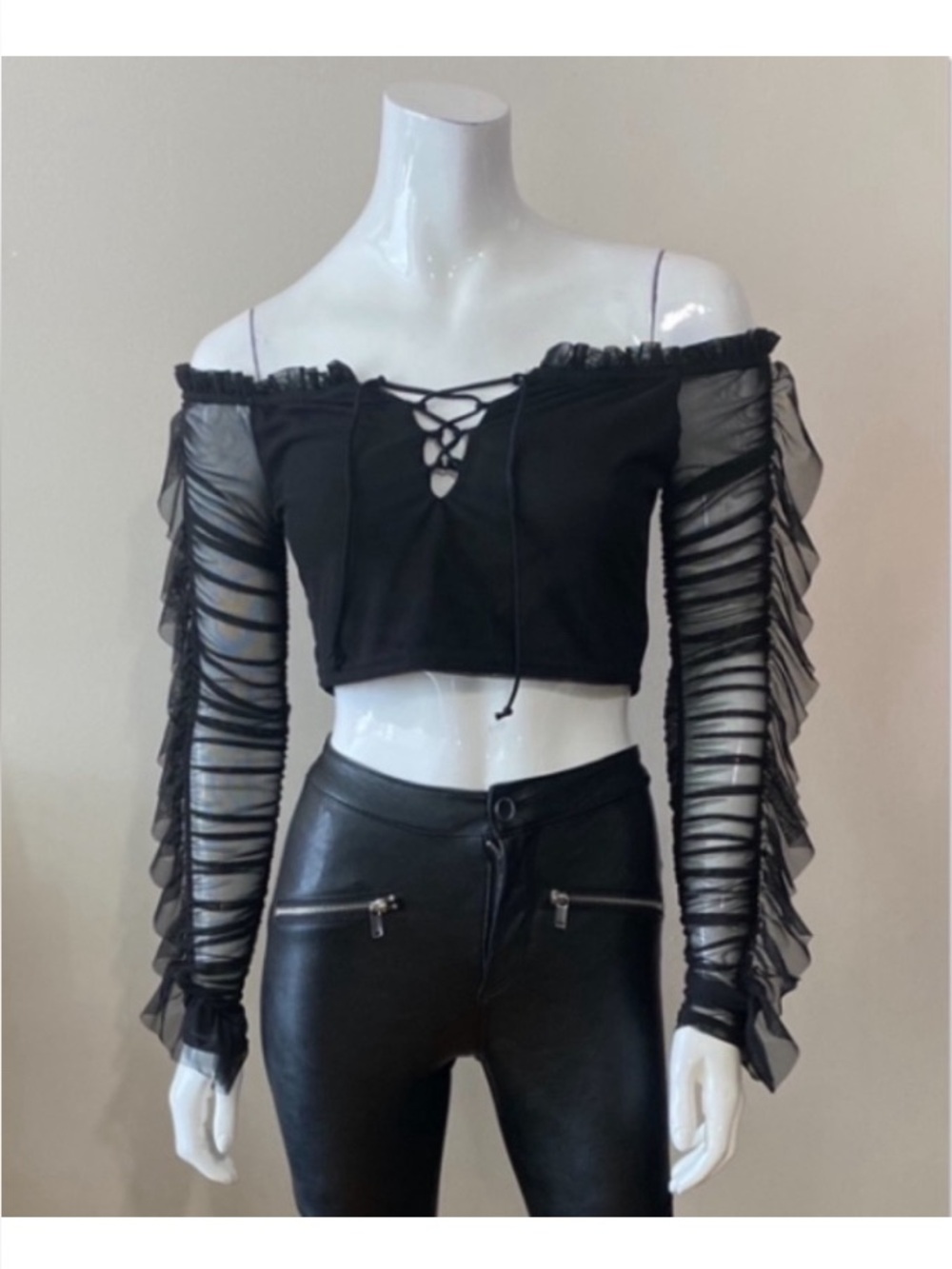 🔹PRETTY LITTLE THING🔹NEW CONDITION